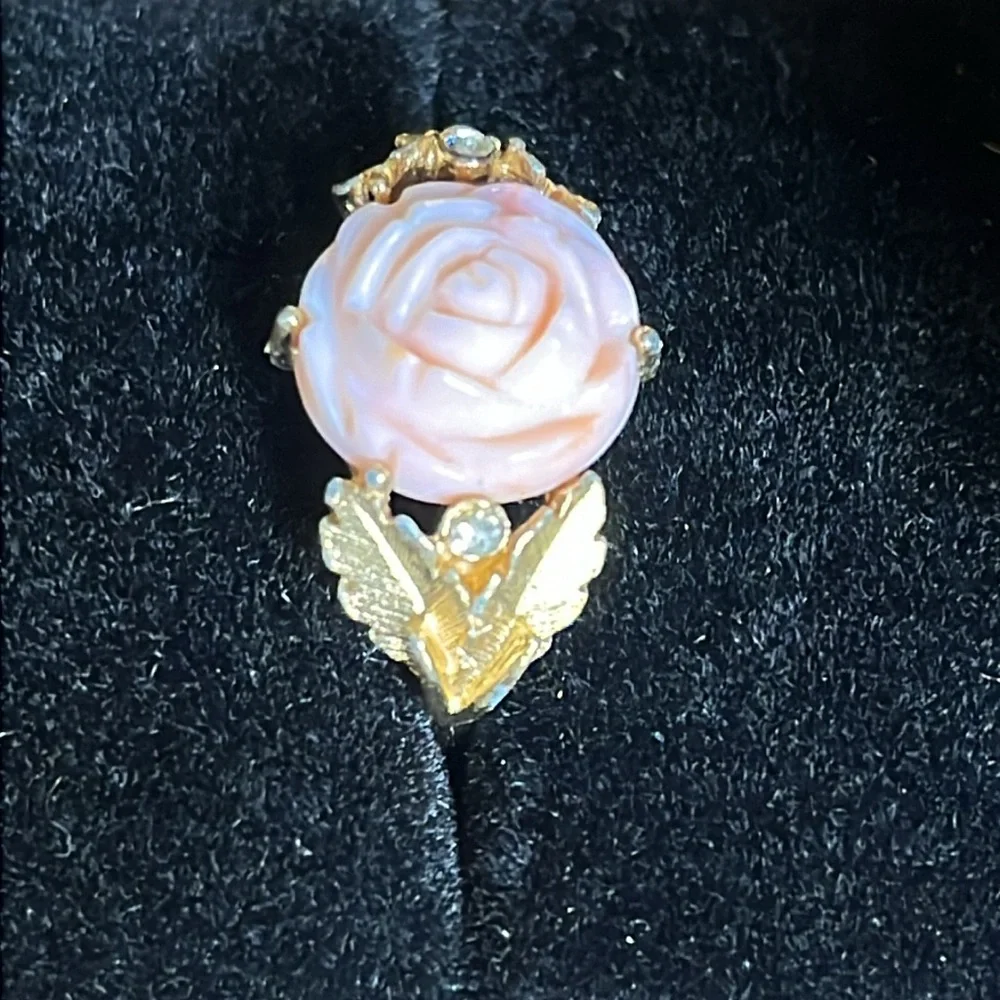 Vintage 1973 Avon Serena Rose Ring - Picture 6 of 7